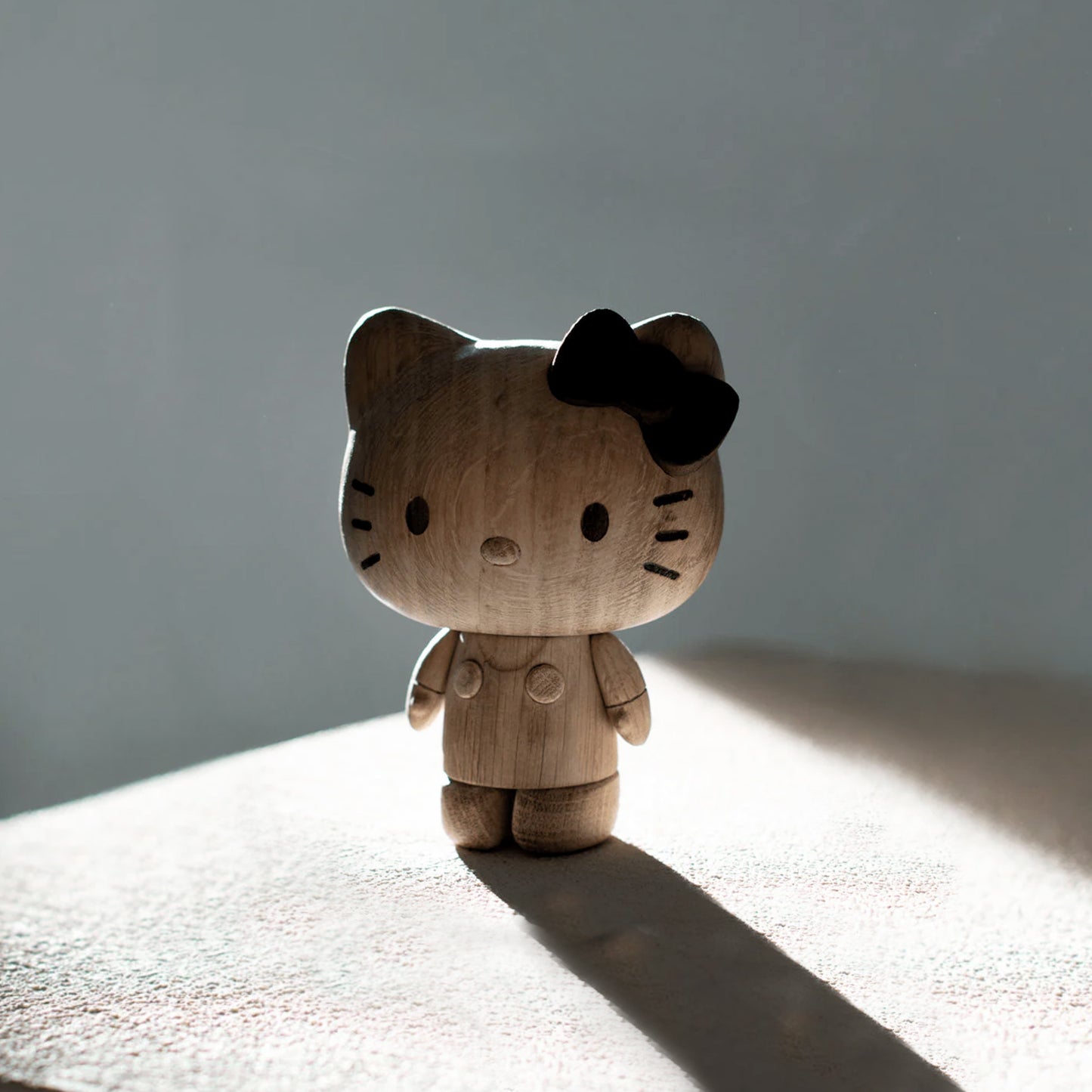 HELLO KITTY  OAK MINI