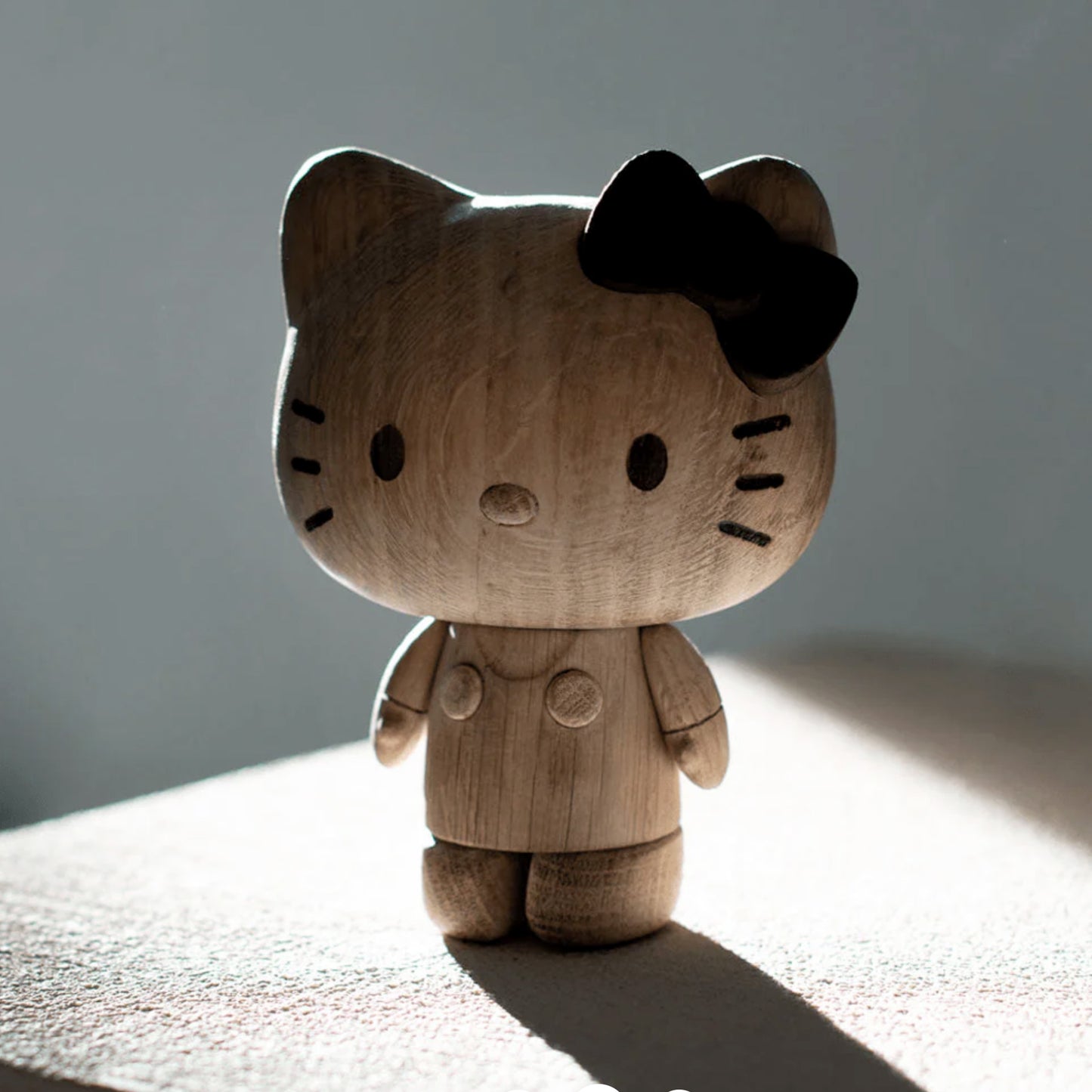 HELLO KITTY  X  OAK LARGE
